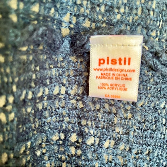 Ombré Pistil Veronica Infinity Scarf - Picture 4 of 4